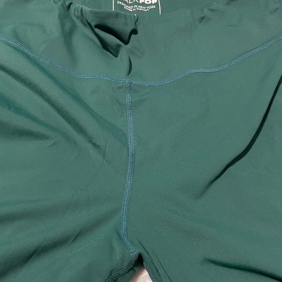 Pop Green Leggings EUC - Picture 4 of 4